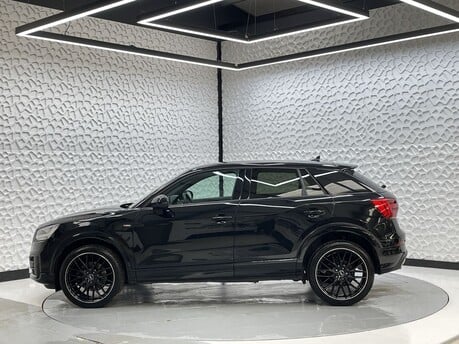 Audi Q2 TDI BLACK EDITION 4