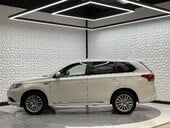 Mitsubishi Outlander PHEV DYNAMIC 4