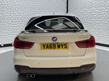 BMW 3 Series 320D M SPORT GRAN TURISMO 6