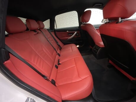 BMW 3 Series 320D M SPORT GRAN TURISMO 34
