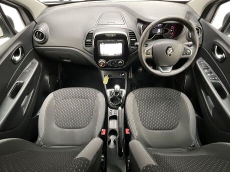 Renault Captur DYNAMIQUE NAV TCE 17