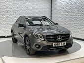 Mercedes-Benz GLA GLA 180 URBAN EDITION 1