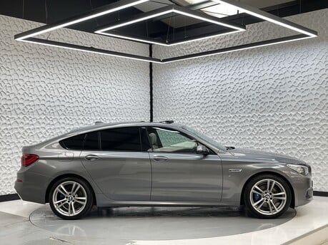 BMW 5 Series 520D M SPORT GRAN TURISMO 8