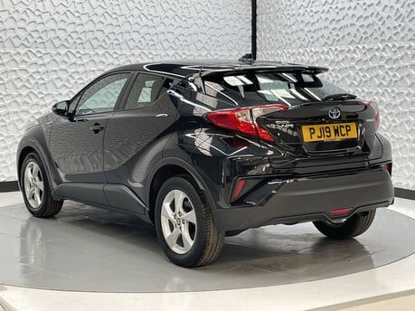 Toyota C-HR ICON 5