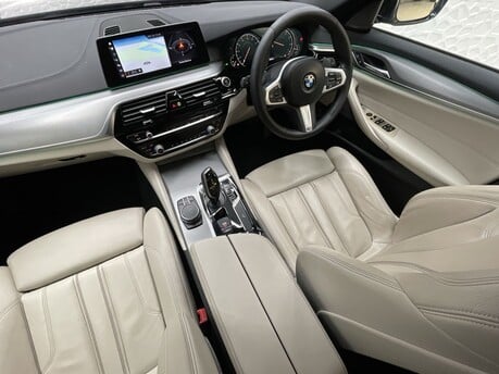 BMW 5 Series 520I M SPORT TOURING 14