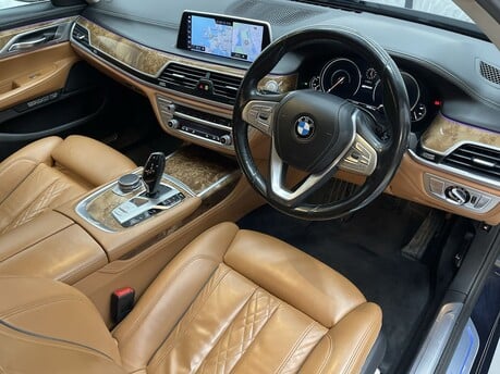 BMW 7 Series 740E EXCLUSIVE 10