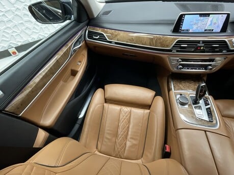 BMW 7 Series 740E EXCLUSIVE 15