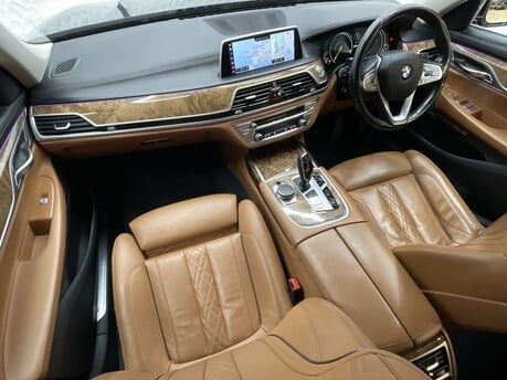 BMW 7 Series 740E EXCLUSIVE 16