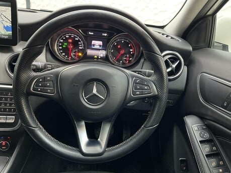 Mercedes-Benz GLA GLA 220 D 4MATIC SPORT EXECUTIVE 6