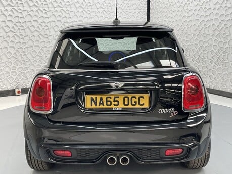 Mini Hatch COOPER SD 6