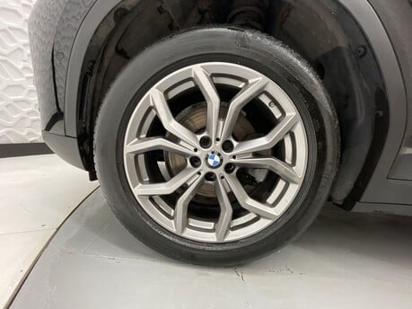 BMW X3 XDRIVE20D XLINE 42