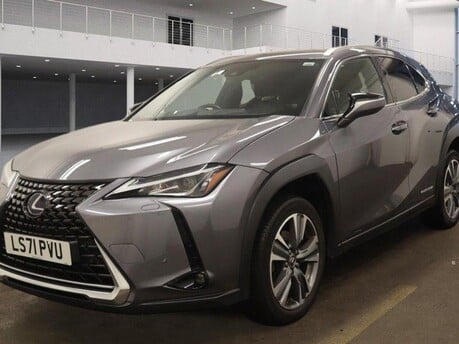 Lexus Ux 300E 8