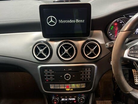 Mercedes-Benz A Class A 200 WHITEART 5