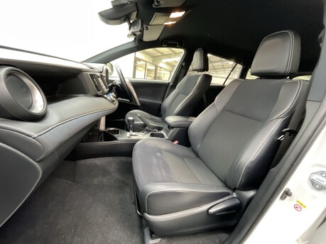 Toyota Rav4 VVT-I ICON AWD TSS 12
