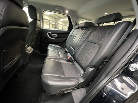 Land Rover Discovery Sport TD4 SE TECH 32