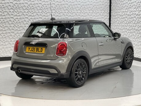 Mini Hatch COOPER CLASSIC 7