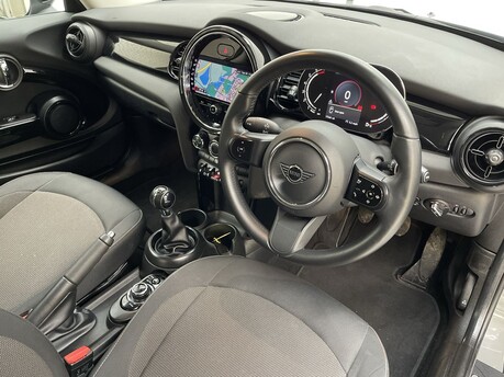 Mini Hatch COOPER CLASSIC 10