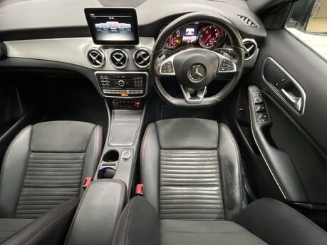 Mercedes-Benz GLA GLA 220 D 4MATIC AMG LINE PREMIUM 13