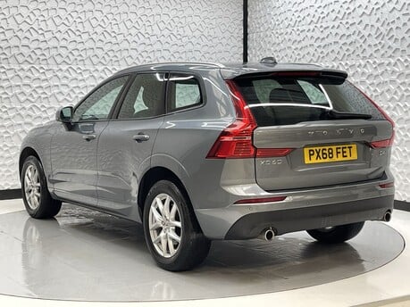 Volvo XC60 D4 MOMENTUM AWD 5