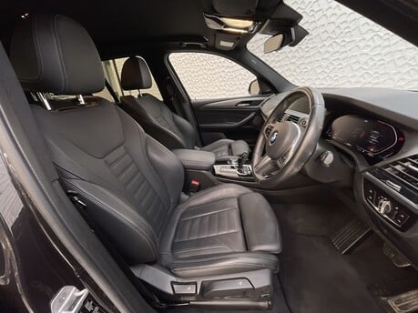 BMW X3 XDRIVE20D M SPORT MHEV 9