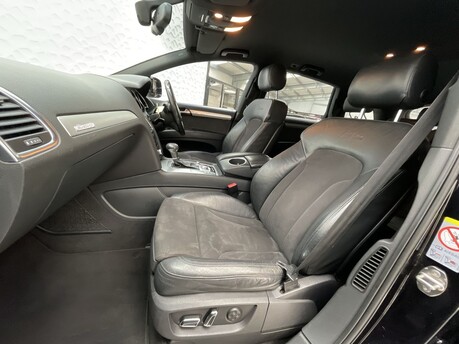 Audi Q7 TDI QUATTRO S LINE 12