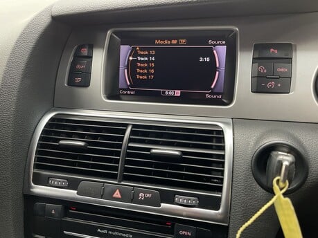 Audi Q7 TDI QUATTRO S LINE 23