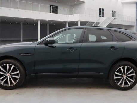 Jaguar F-Pace R-SPORT AWD 13