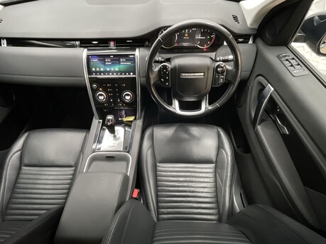 Land Rover Discovery Sport S MHEV 13