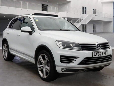 Volkswagen Touareg V6 R-LINE PLUS TDI BLUEMOTION TECHNOLOGY