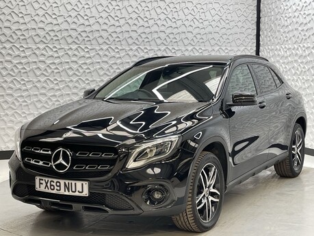 Mercedes-Benz GLA GLA 180 URBAN EDITION 3