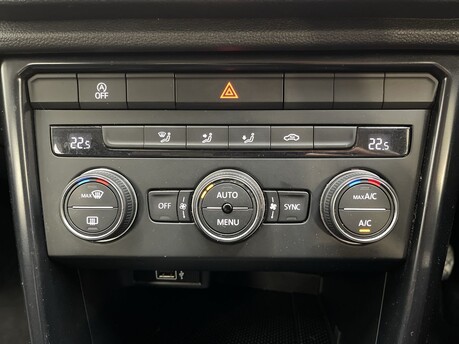 Volkswagen T-Roc S TSI 24