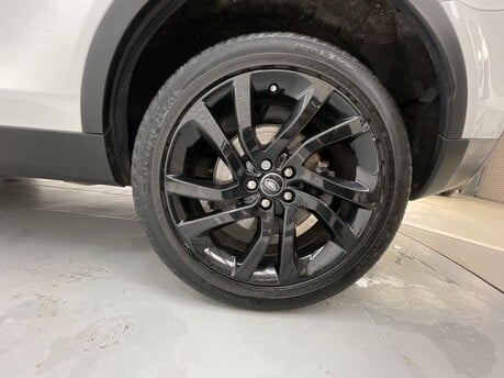 Land Rover Discovery Sport SD4 HSE BLACK 43