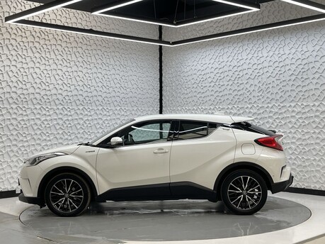 Toyota C-HR EXCEL 4