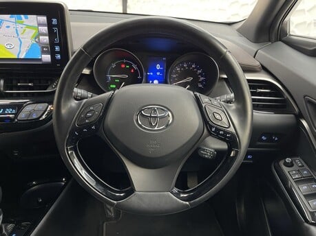 Toyota C-HR EXCEL 18