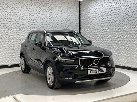 Volvo XC40 D3 MOMENTUM