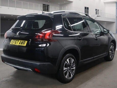 Peugeot 2008 PURETECH ALLURE 9