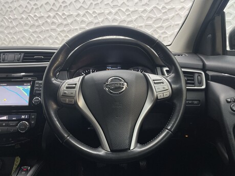 Nissan Qashqai DCI TEKNA 18