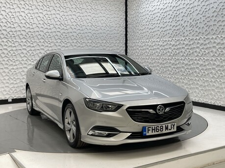Vauxhall Insignia SRI VX-LINE NAV 1