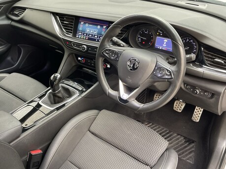 Vauxhall Insignia SRI VX-LINE NAV 10