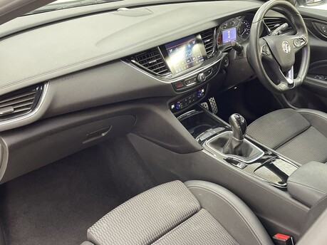 Vauxhall Insignia SRI VX-LINE NAV 11