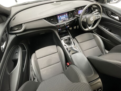Vauxhall Insignia SRI VX-LINE NAV 16