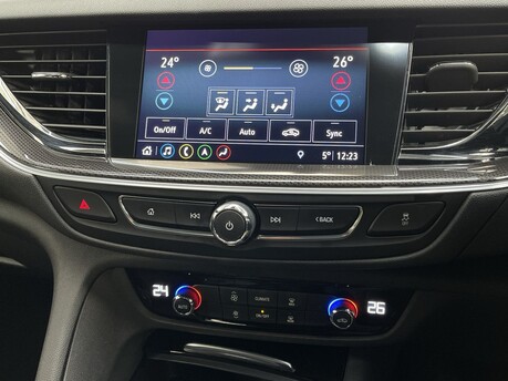 Vauxhall Insignia SRI VX-LINE NAV 28
