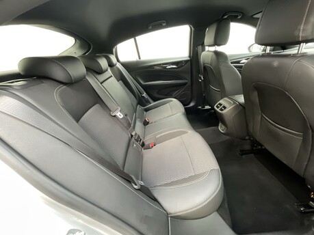 Vauxhall Insignia SRI VX-LINE NAV 30
