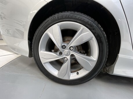 Vauxhall Insignia SRI VX-LINE NAV 40