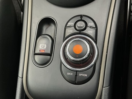 Mini Countryman COOPER ALL4 32