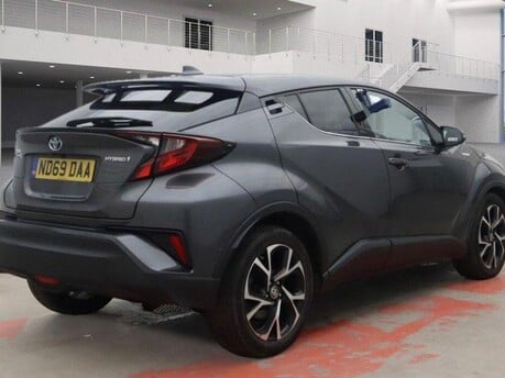 Toyota C-HR DESIGN 11