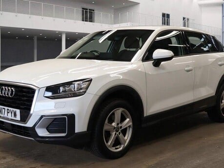 Audi Q2 TFSI SPORT 8