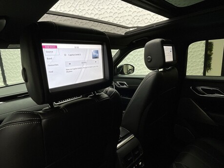 Land Rover Range Rover Velar R-DYNAMIC HSE 36