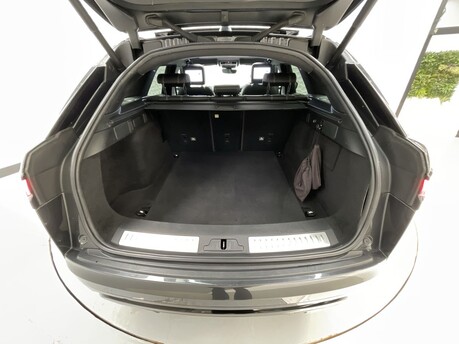 Land Rover Range Rover Velar R-DYNAMIC HSE 37