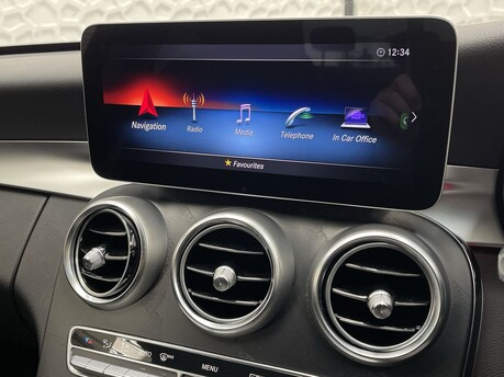 Mercedes-Benz C Class C 300 D AMG LINE PREMIUM 27